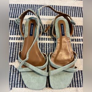 Margaux The Flat Sandal Size 38.5